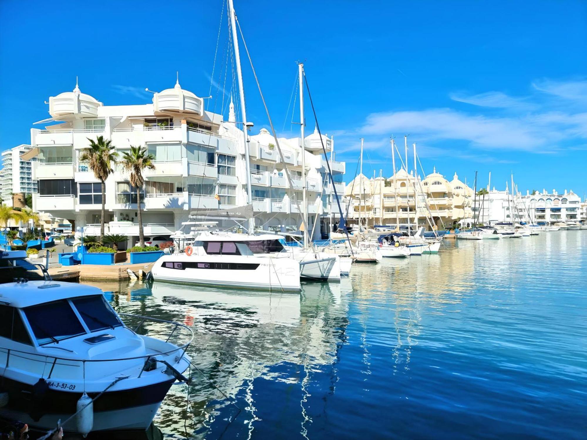 Stunning Home With Outdoor Swimmingpool, 4 Bedrooms And Wifi Benalmádena Exterior foto